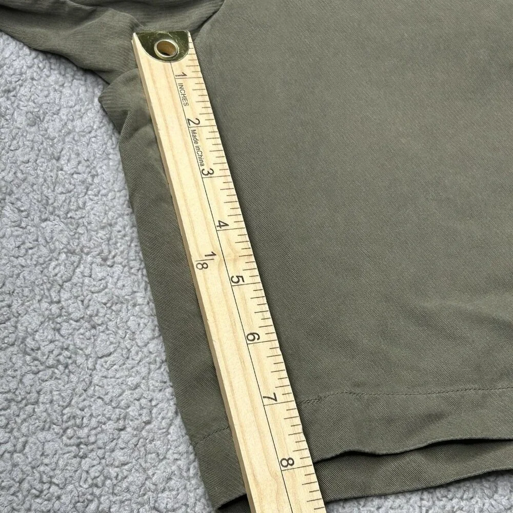 Tommy Bahama Shorts Mens 38 Green 100% Silk Flat Front Chino Casual Resort